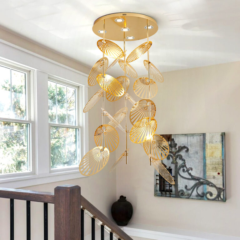 Lámpara colgante larga especial huecos escaleras techos altos