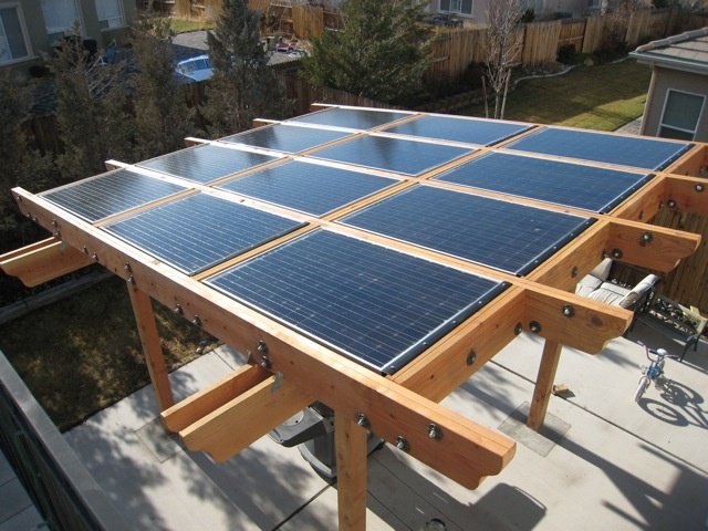 Pérgola solar en madera con paneles transparentes 3Kw-5Kw-8Kw